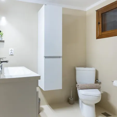 Spacious 4br Near The Sea With Balcony Apartmán Soluň