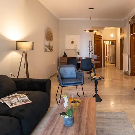 Spacious 4br Near The Sea With Balcony 公寓 塞萨洛尼基