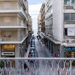 アパート Spacious 4br Near The Sea With Balcony テッサロニキ