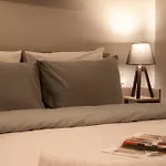 Spacious 4br Near The Sea With Balcony *