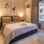 アパート Spacious 4br Near The Sea With Balcony *