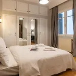 Spacious 4br Near The Sea With Balcony アパート *