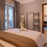 Spacious 4br Near The Sea With Balcony * テッサロニキ