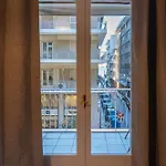Spacious 4br Near The Sea With Balcony アパート
