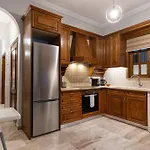 Spacious 4br Near The Sea With Balcony * Thessaloniki