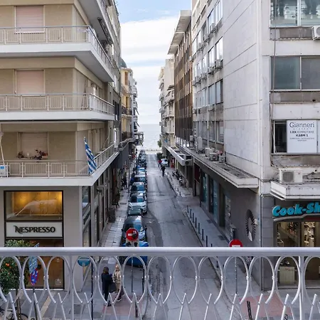 Apartment Spacious 4br Near The Sea With Balcony Thessaloniki