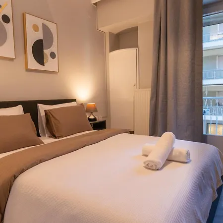 Spacious 4br Near The Sea With Balcony