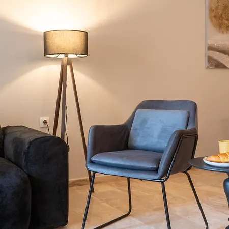 Spacious 4br Near The Sea With Balcony Thessaloniki