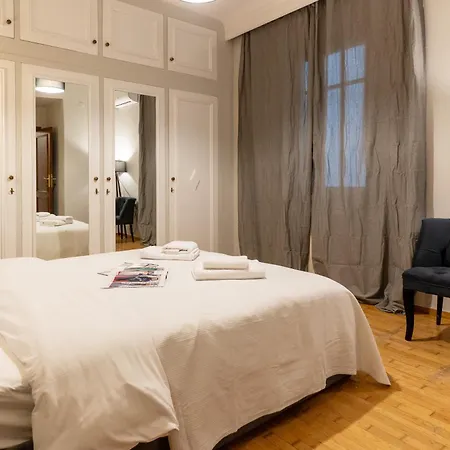 Apartment Spacious 4br Near The Sea With Balcony Thessaloniki