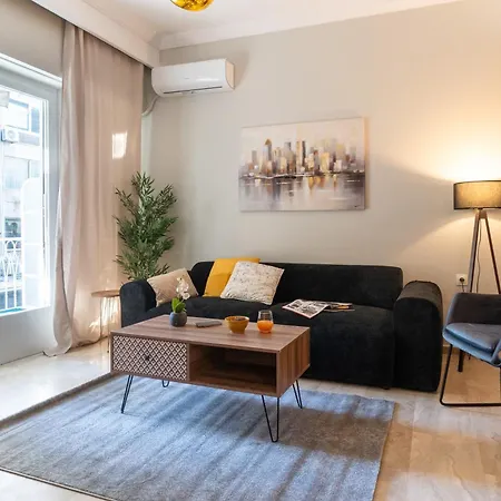 Spacious 4br Near The Sea With Balcony Apartment *
