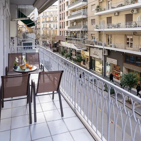Spacious 4br Near The Sea With Balcony Apartment Thessaloniki