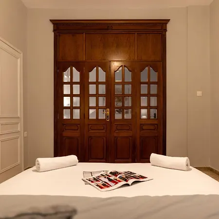 Spacious 4br Near The Sea With Balcony