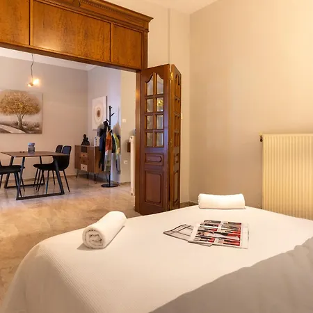 Spacious 4br Near The Sea With Balcony * Thessaloniki