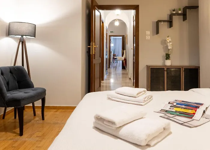 Apartamento Spacious 4br Near The Sea With Balcony