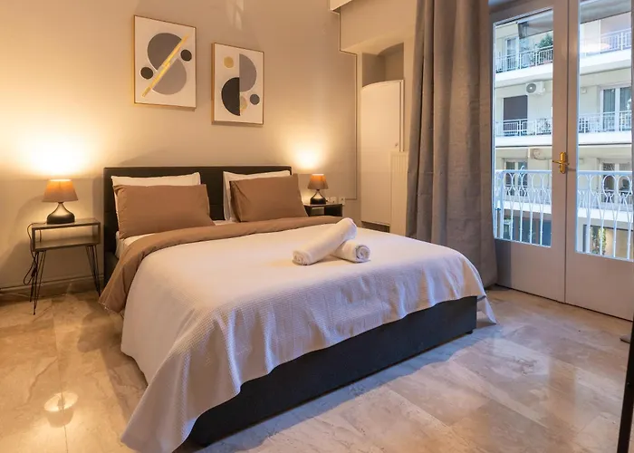 شقة Spacious 4br Near The Sea With Balcony *