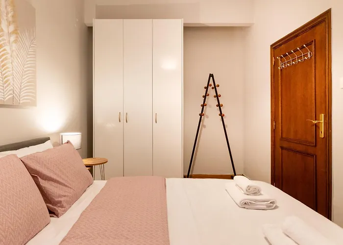 شقة Spacious 4br Near The Sea With Balcony سالونيك