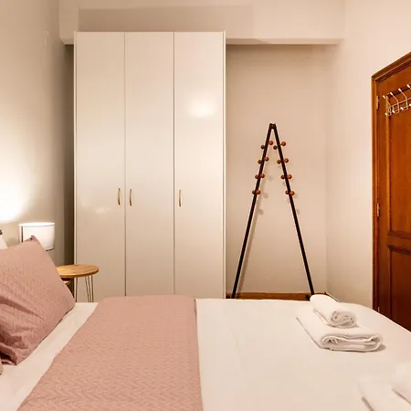 Apartment Spacious 4br Near The Sea With Balcony Thessaloniki