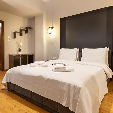 Spacious 4br Near The Sea With Balcony Apartment *