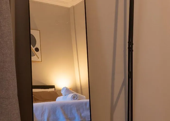 Apartament Spacious 4br Near The Sea With Balcony Saloniki
