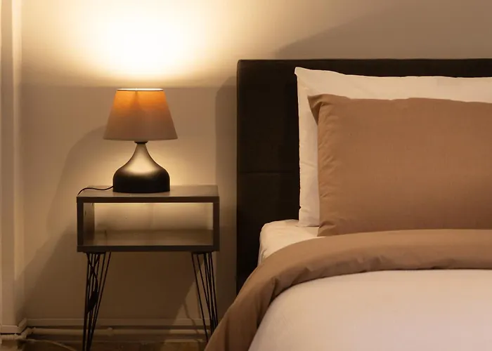 Spacious 4br Near The Sea With Balcony