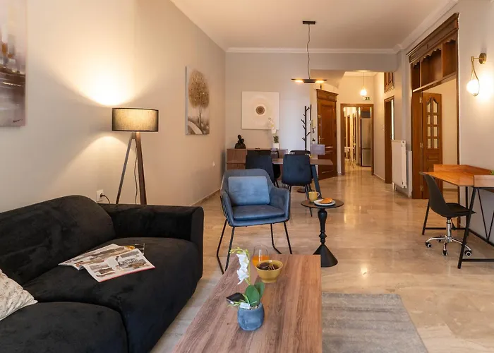 Spacious 4br Near The Sea With Balcony Apartament Saloniki